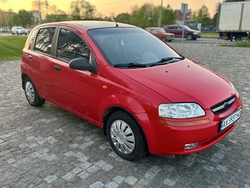 Авто Chevrolet Aveo 2005 № 8770907