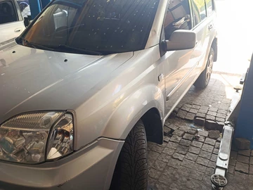 Авто Nissan X-Trail 2004 № 8771104