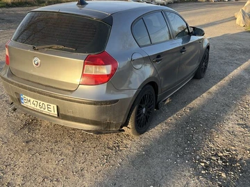 Авто BMW 1 Серия 2004 № 8771264