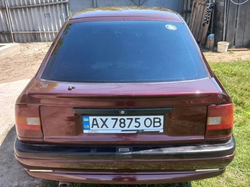 Авто Opel Vectra 1989 № 8771321