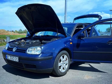 Авто Volkswagen Golf 1999 № 8771322