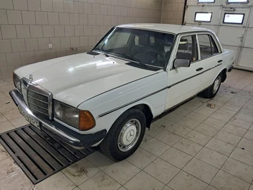 Авто Mercedes E Серия 1983 № 8771334