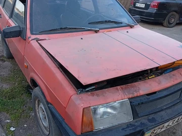 Авто ВАЗ 2109 1992 № 8771806