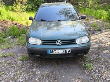 Авто Volkswagen Golf 1999 № 8771810