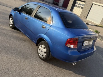 Авто Chevrolet Aveo 2005 № 8771887