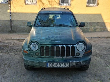Авто Jeep Liberty 2005 № 8772037