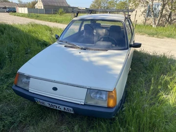 Авто ЗАЗ 1102 1993 № 8772096