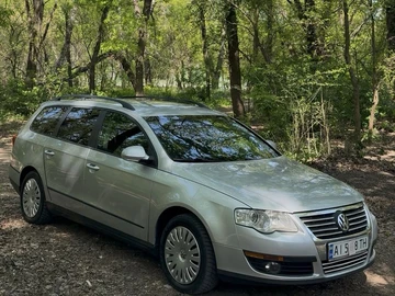 Авто Volkswagen Passat Variant 2005 № 8772133