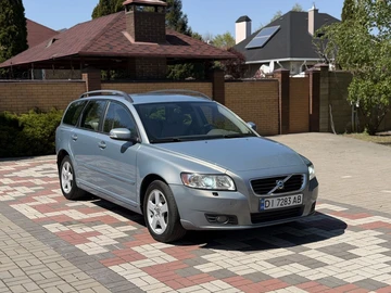 Авто Volvo V50 2007 № 8772146