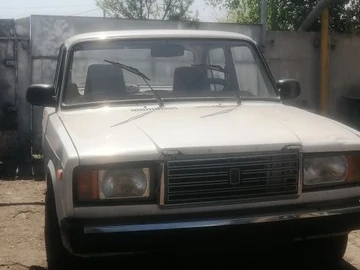 Авто ВАЗ 2107 2004 № 8772293
