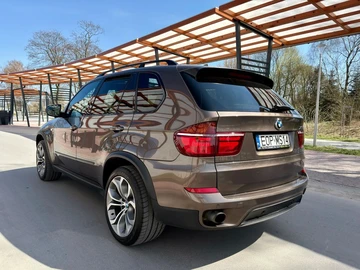 Авто BMW X5 2010 № 8772355