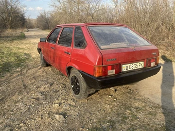 Авто ВАЗ 2109 1989 № 8772367