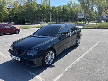 Авто Mercedes C Серия 2004 № 8772463