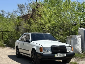 Авто Mercedes W124 1985 № 8772498