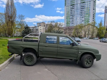 Авто Mitsubishi L 200 2003 № 8772621