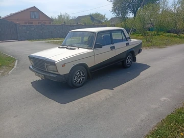 Авто ВАЗ 2107 1990 № 8772752