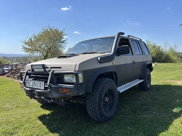 Авто Nissan Terrano 1990 № 8772780