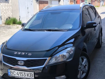 Авто KIA Cee X27 D 2010 № 8773233