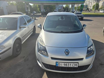 Авто Renault Grand Scenic 2010 № 8773670