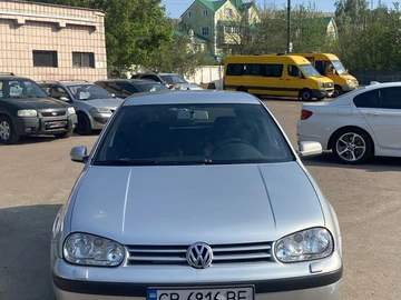 Авто Volkswagen Golf 2000 № 8773912