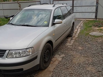 Авто Volkswagen Passat Variant 1999 № 8773967
