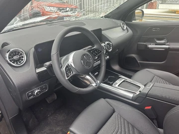 Авто Mercedes Mb 2025 № 8774092