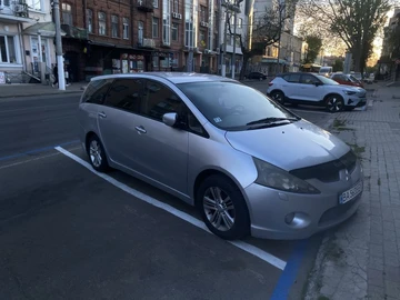 Авто Mitsubishi Grandis 2005 № 8774138