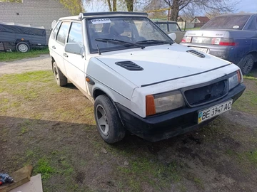 Авто ВАЗ 2109 1987 № 8774273