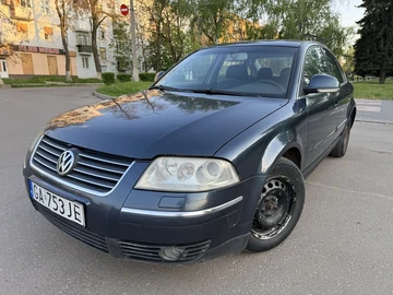 Авто Volkswagen Passat Sedan 2003 № 8774284