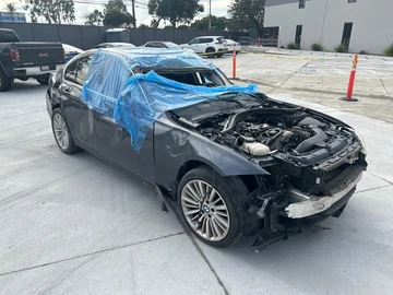Авто BMW 3 Серия 2015 № 8774296