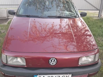 Авто Volkswagen Passat Sedan 1992 № 8774338