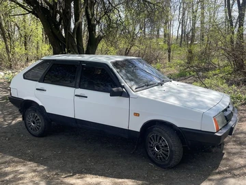 Авто ВАЗ 21093 1992 № 8774345