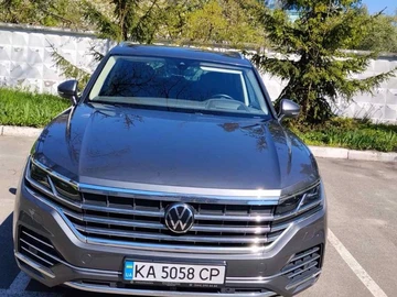 Авто Volkswagen Touareg 2021 № 8774471