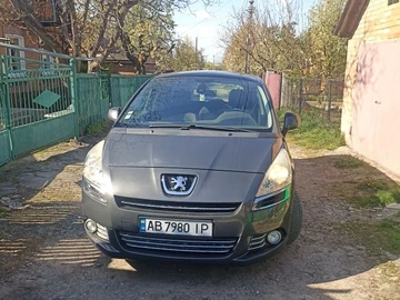 Авто Peugeot 5008 2010 № 8774610