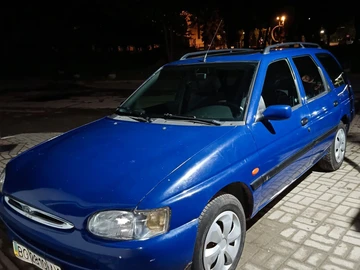 Авто Ford Escort 1996 № 8774667