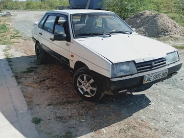 Авто ВАЗ 21099 1996 № 8774713