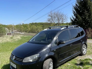 Авто Volkswagen Touran 2013 № 8774756