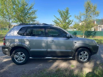 Авто Hyundai Tucson 2005 № 8774910