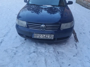 Авто Volkswagen Passat Variant 2000 № 8774998