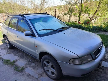 Авто Audi A4 1997 № 8775000