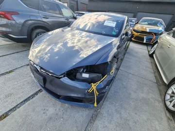 Авто Tesla Model S 2017 № 8775167