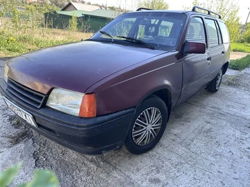 Авто Opel Kadett 1991 № 8775195