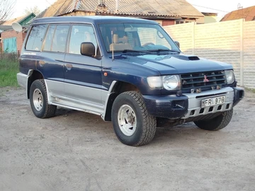 Авто Mitsubishi Pajero 1999 № 8775334