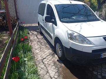 Авто Peugeot Partner 2010 № 8775467