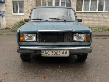 Авто ВАЗ 2107 2004 № 8775831
