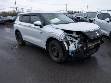Авто Mitsubishi Outlander 2024 № 8775927