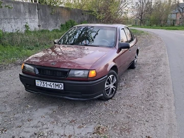 Авто Opel Vectra 1990 № 8776008