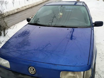 Авто Volkswagen Passat Sedan 1988 № 8776086