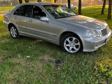 Авто Mercedes 260 2003 № 8776180