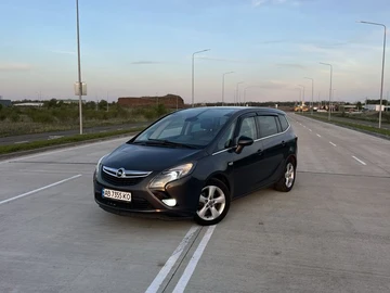 Авто Opel Zafira 2014 № 8776189